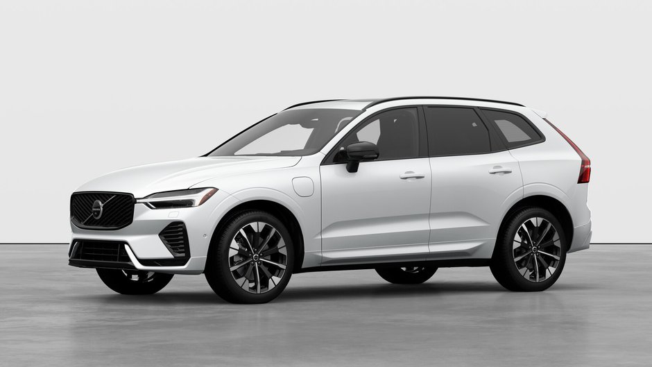 2027 Volvo XC60 Plug-in hybrid Ultra (Dark Theme) in Laval, Quebec