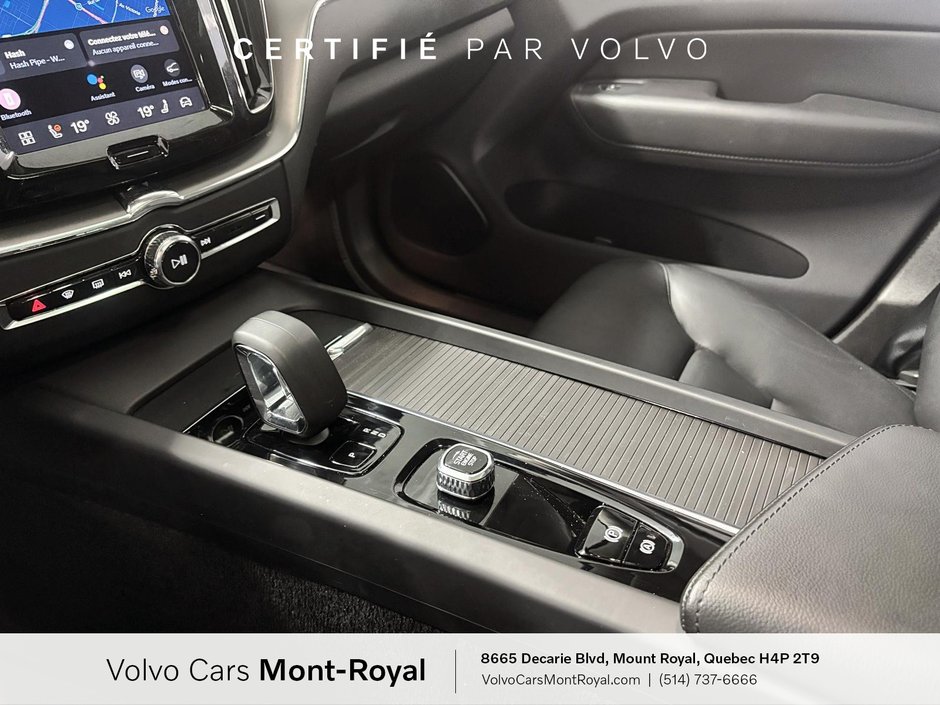2023 Volvo XC60 Recharge Core Bright Theme Plug-In Hybrid T8-12