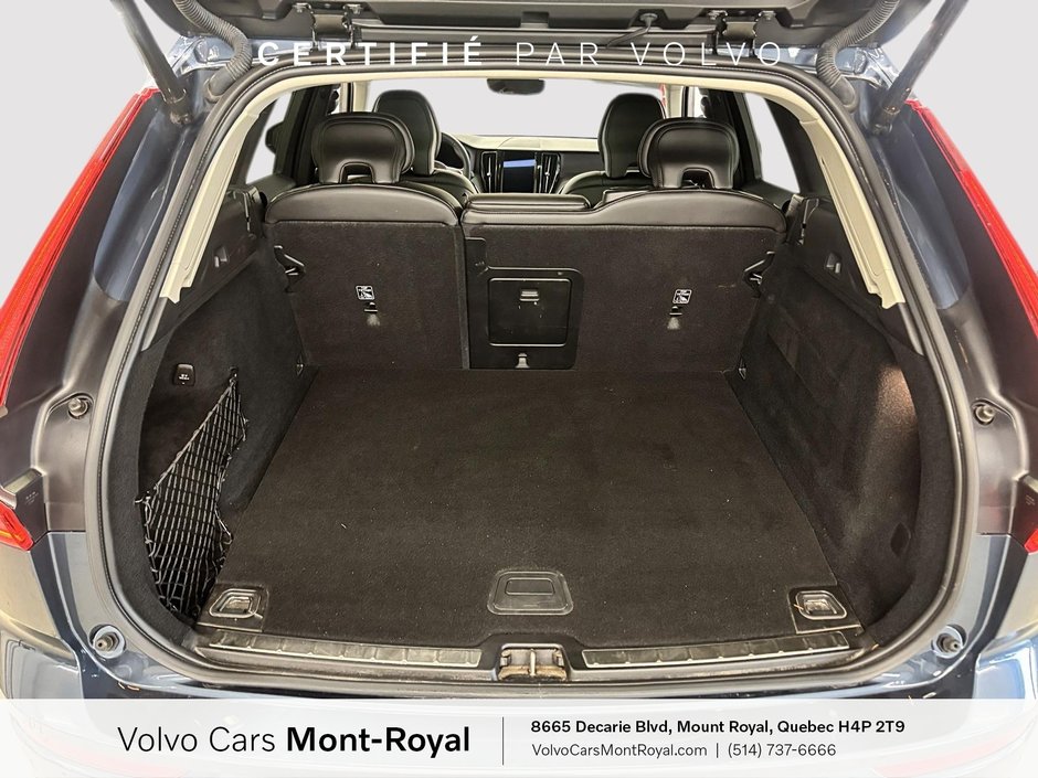 2023 Volvo XC60 Recharge Core Bright Theme Plug-In Hybrid T8-4