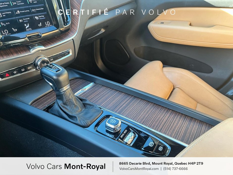 2021 Volvo XC60 Inscription T6-11