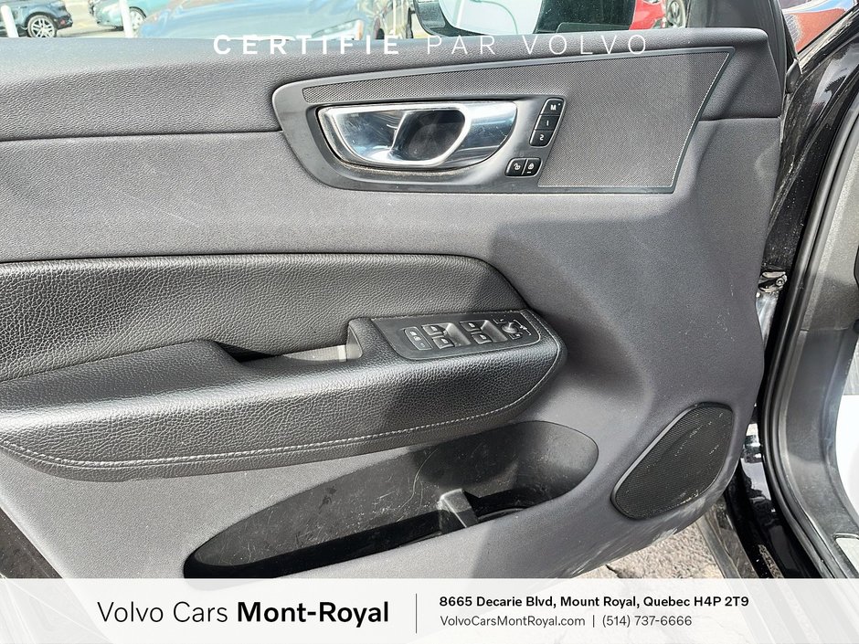 Volvo XC60 Momentum B6 2022-8