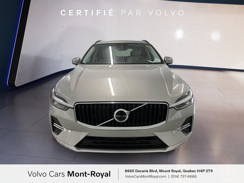 2022 Volvo XC60 Momentum B6-1