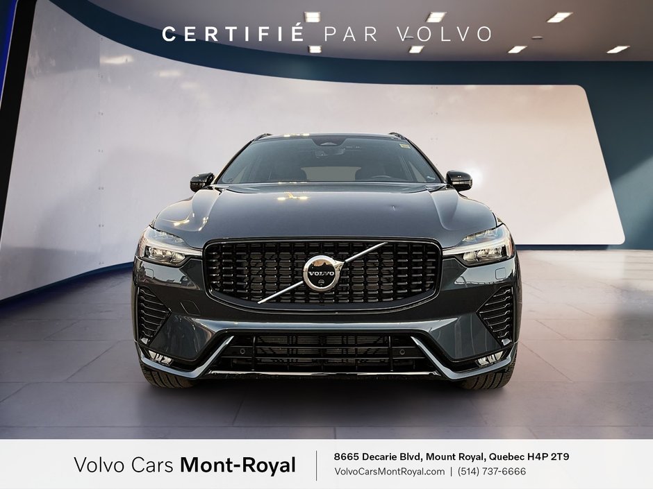 2022 Volvo XC60 R-Design-1