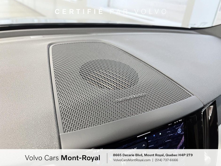 Volvo XC60 R-Design B6 2022-13