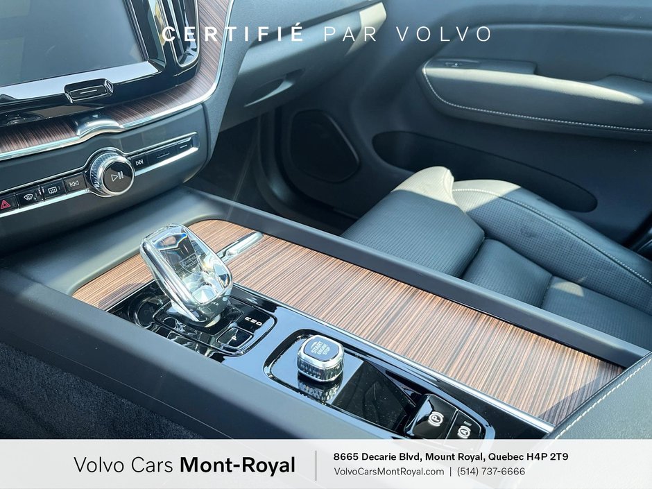 Volvo XC60 Ultimate Bright Theme 2023-10