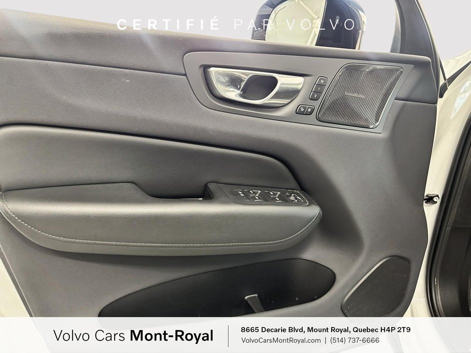 2023 Volvo XC60 Plus Dark Theme-8