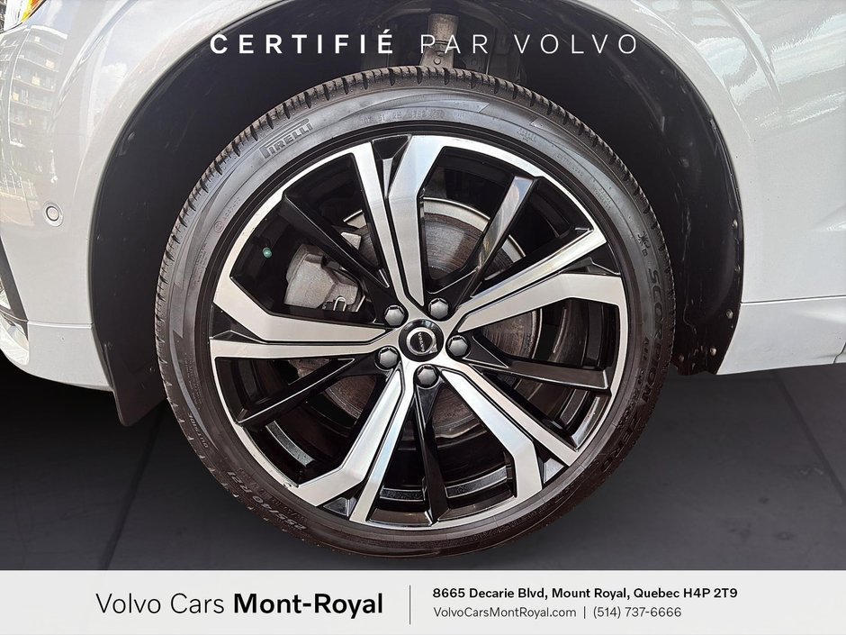 Volvo XC60 Ultimate Dark Theme 2023-6