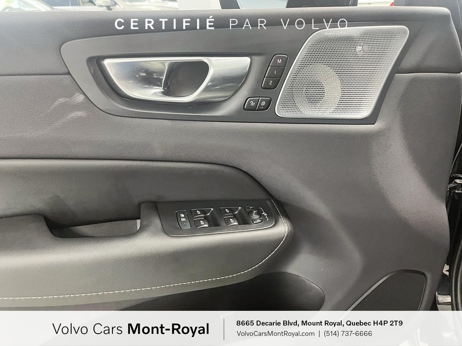 2024 Volvo XC60 Ultimate Dark Theme-8