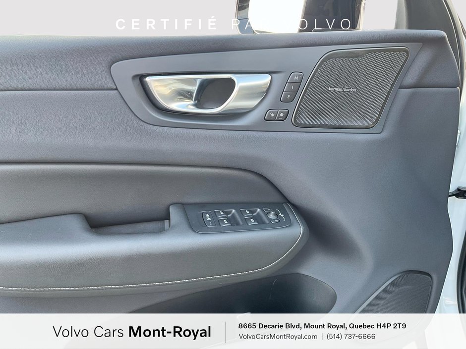 2024 Volvo XC60 Ultimate Dark Theme-8