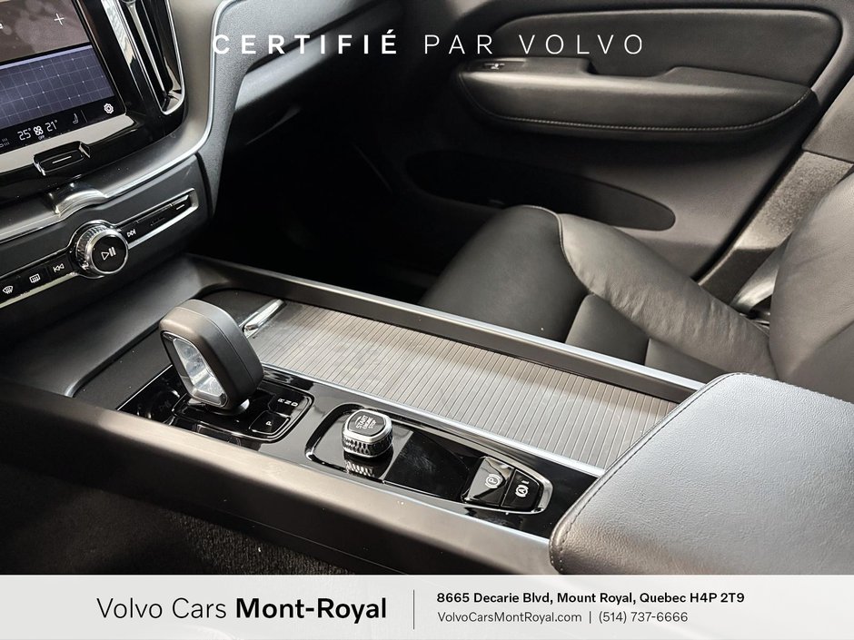 2024 Volvo XC60 Core Dark Theme-12