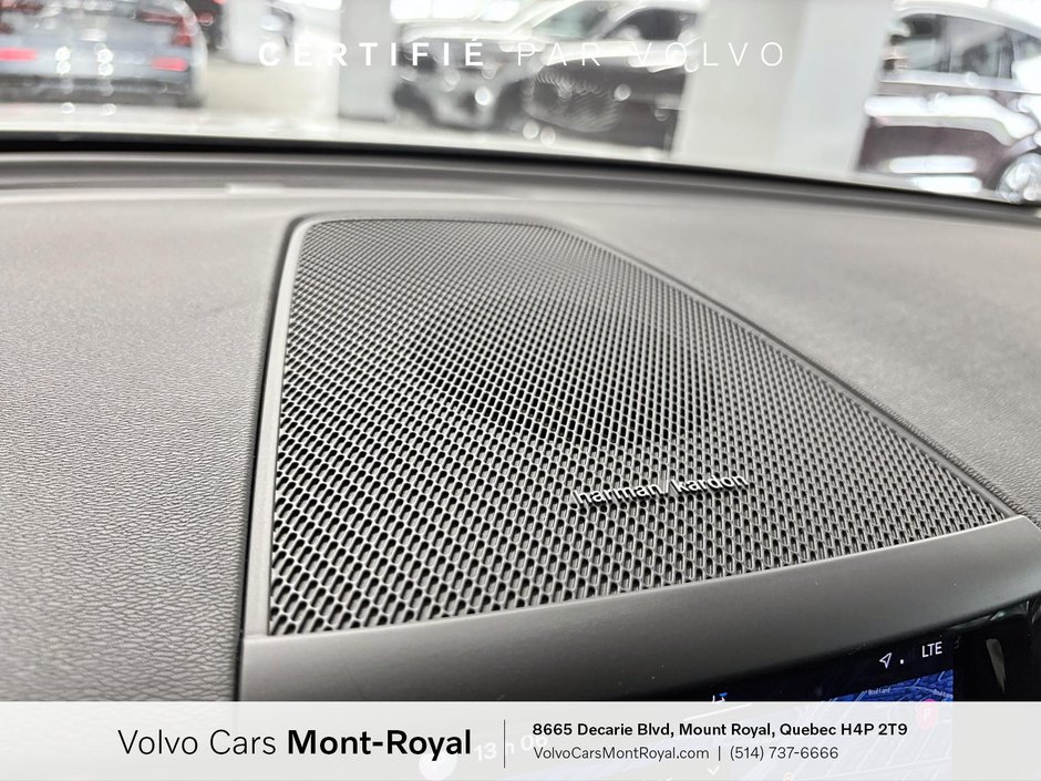2024 Volvo XC60 Plus Dark Theme-13