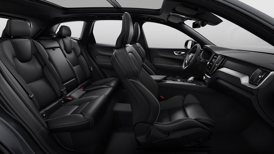 Volvo XC60 ULTRA BLACK EDITION 2025-10