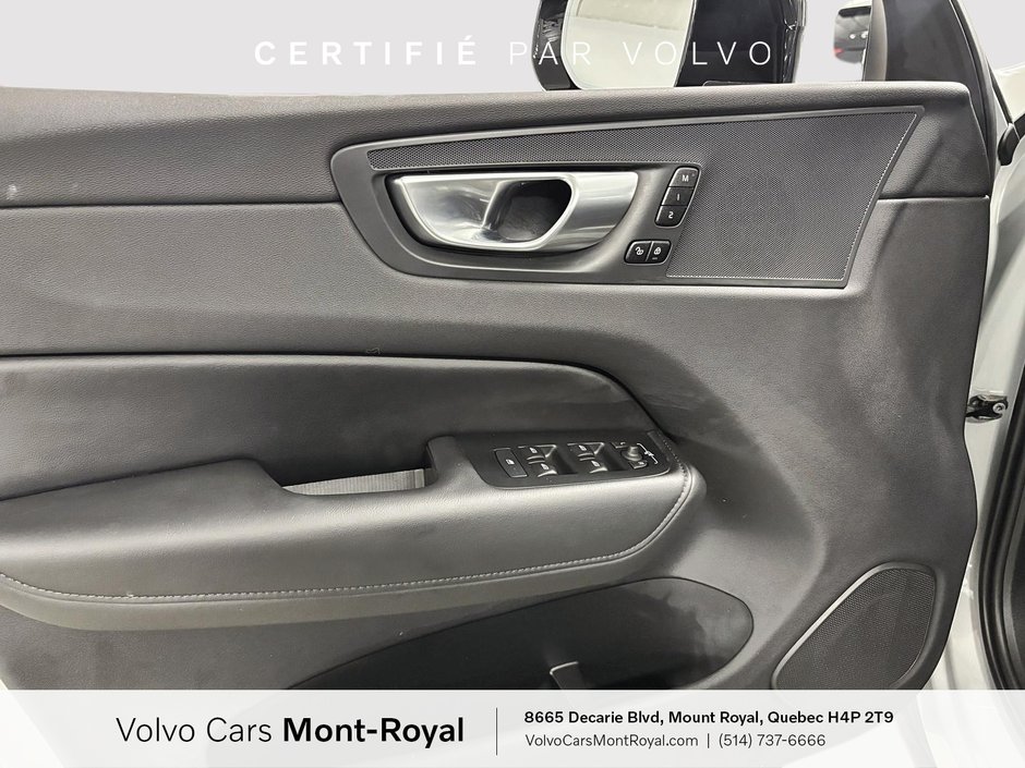 Volvo XC60 Core Dark Theme B5 2025-8