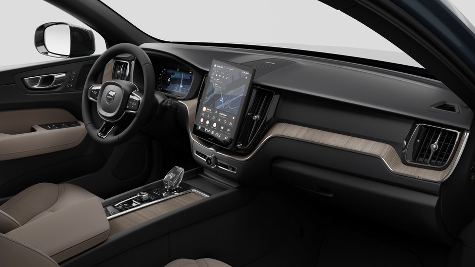Volvo XC60 PLUS DARK THEME 2027-9