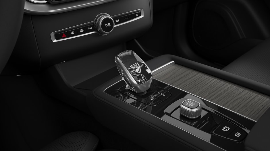 Volvo XC90 HYBRIDE RECHARGEABLE ULTRA VERSION FONCÉE 2026-10