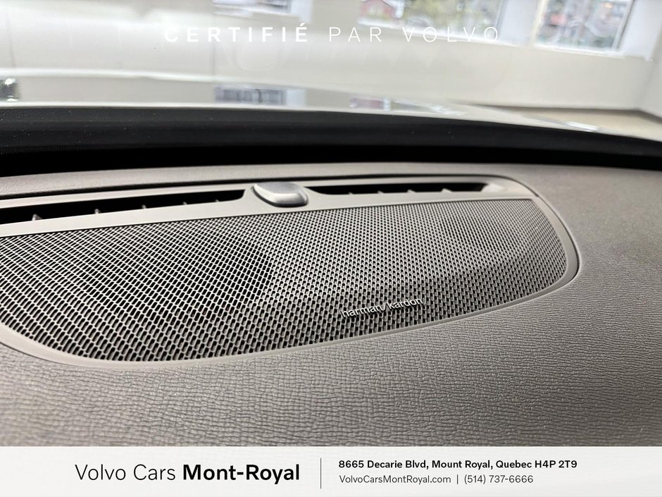 Volvo XC90 Recharge Plus Bright Theme Plug-In Hybrid T8 2024-13