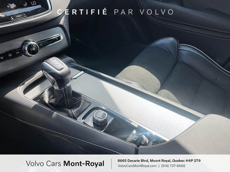 2022 Volvo XC90 R-Design T6-12
