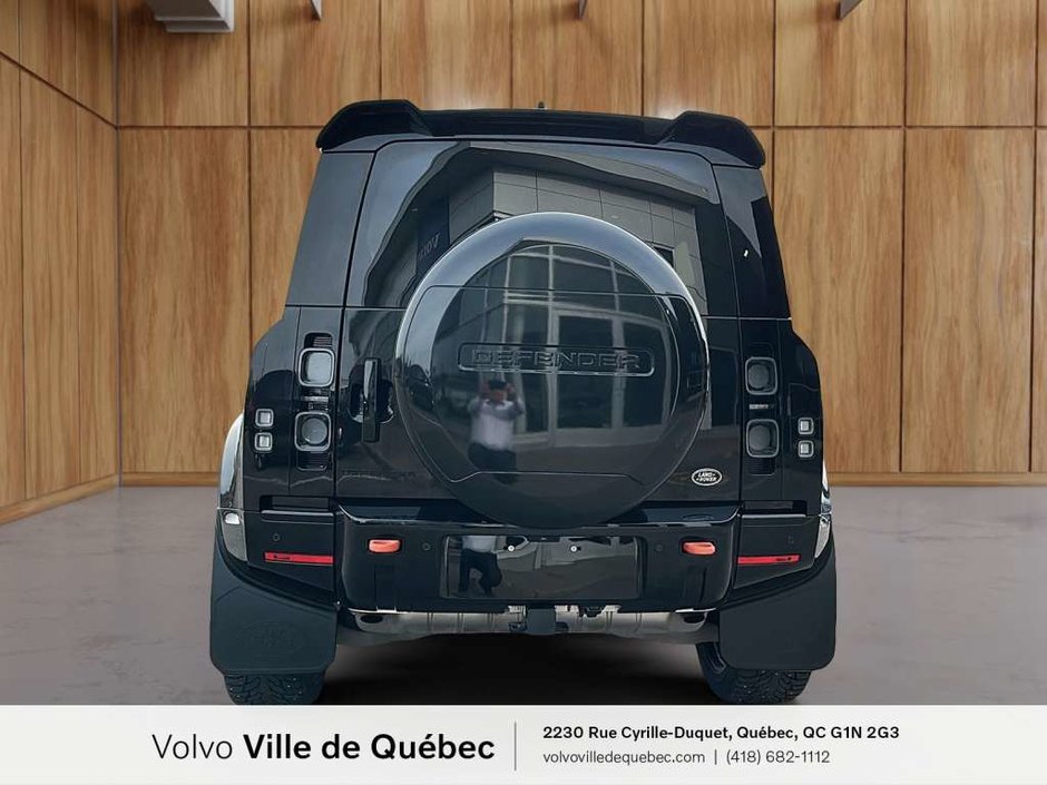 2022 Land Rover Defender 110 X P400-5