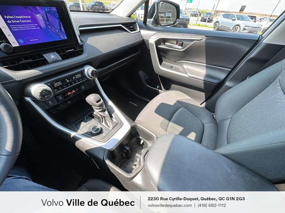 2024 Toyota Rav4 XLE Hyb-18