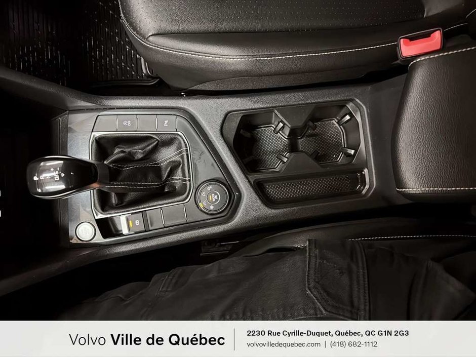 Volkswagen Tiguan Comfortline R-L Blk 2023-20