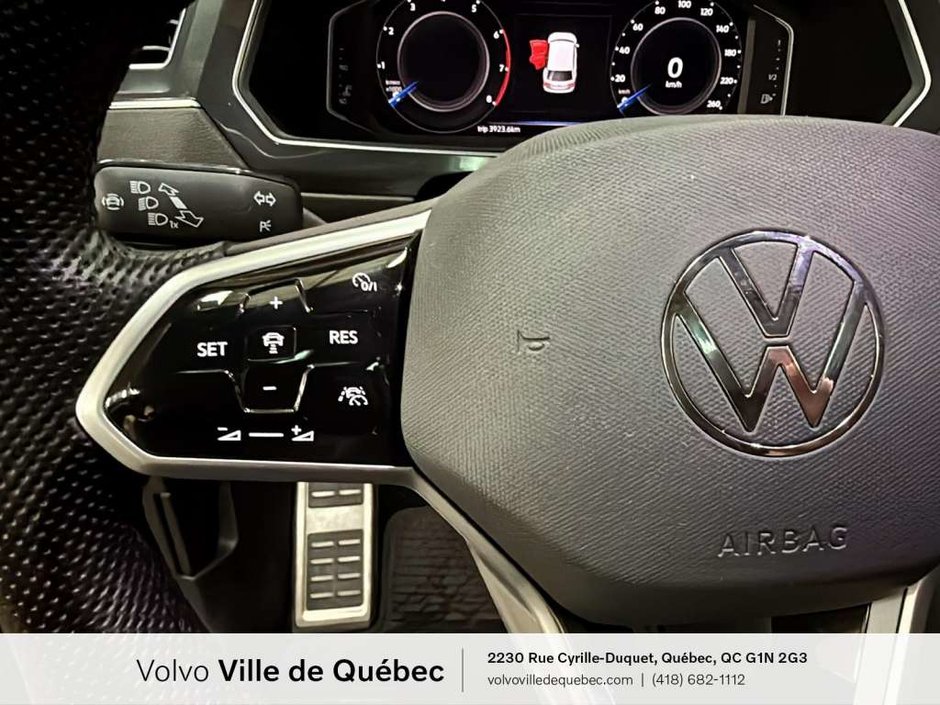 Volkswagen Tiguan Comfortline R-L Blk 2023-13