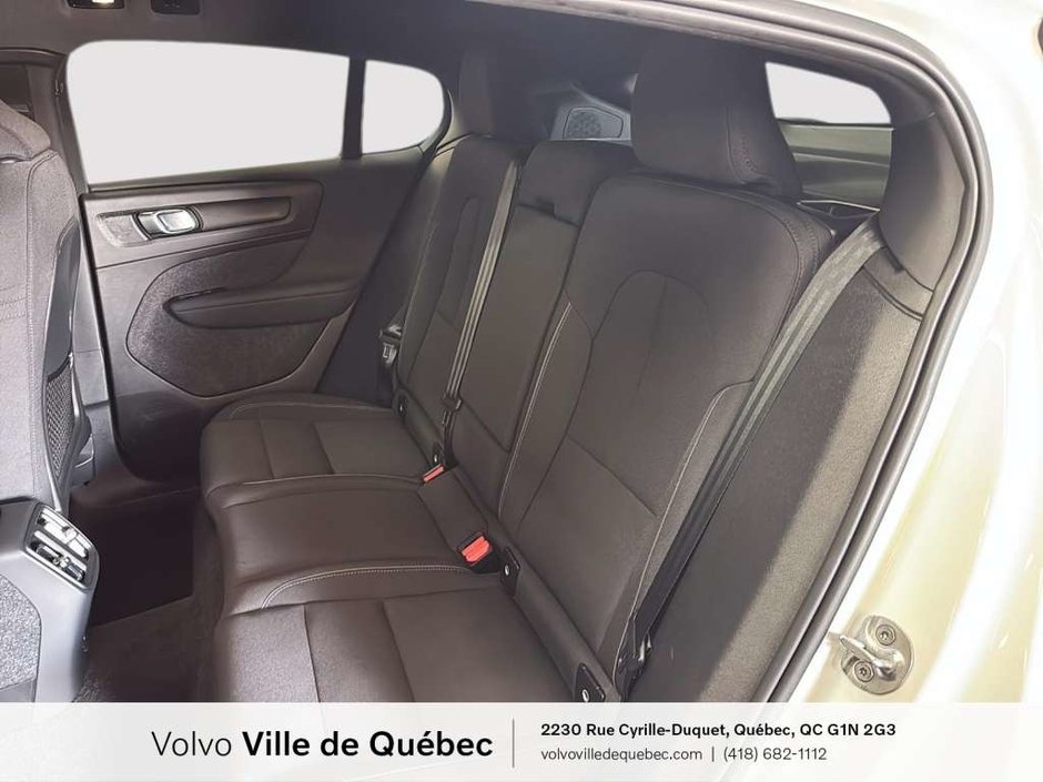Volvo C40 Recharge Core 2023-10
