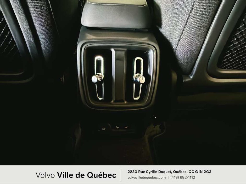 Volvo C40 Recharge Core 2023-15
