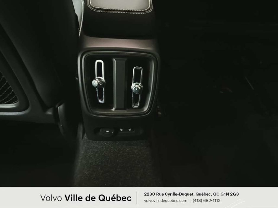 Volvo C40 Recharge Plus 2023-13