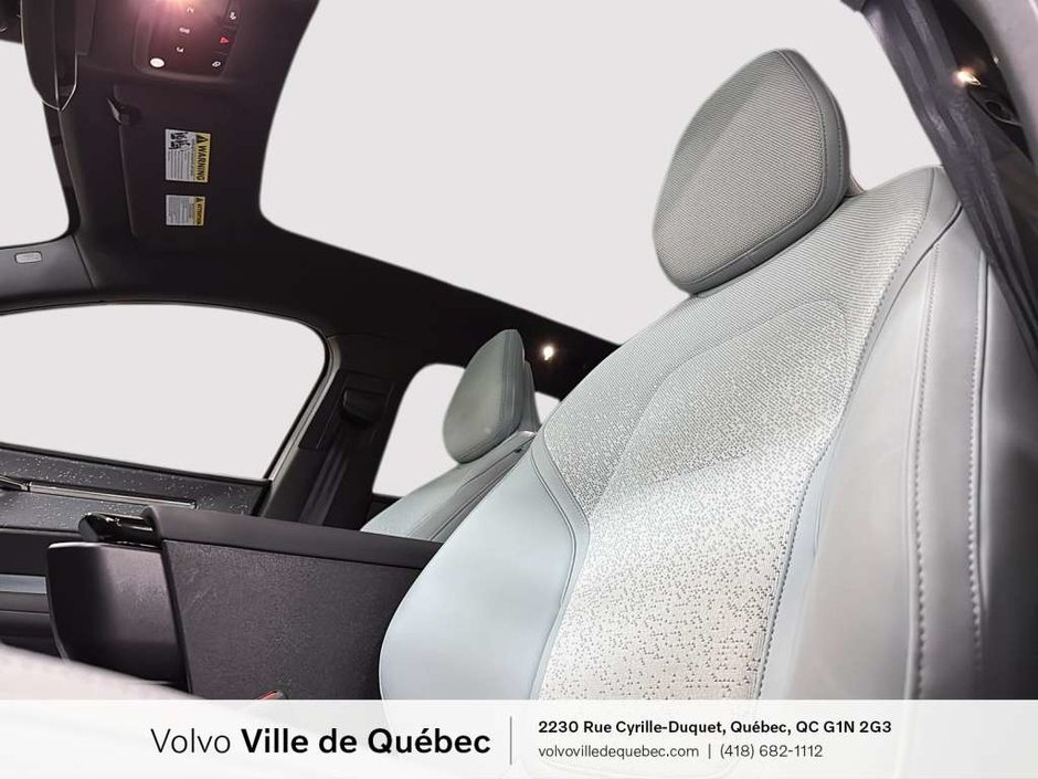 Volvo EX30 TWIN Ultra 2025-8