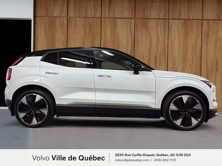 Volvo EX30 TWIN Ultra 2025-3