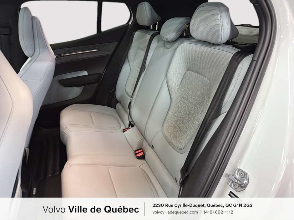 Volvo EX30 TWIN Ultra 2025-9