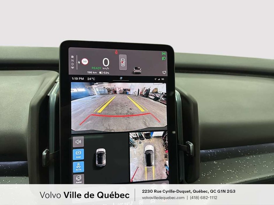 Volvo EX30 TWIN Ultra 2025-16