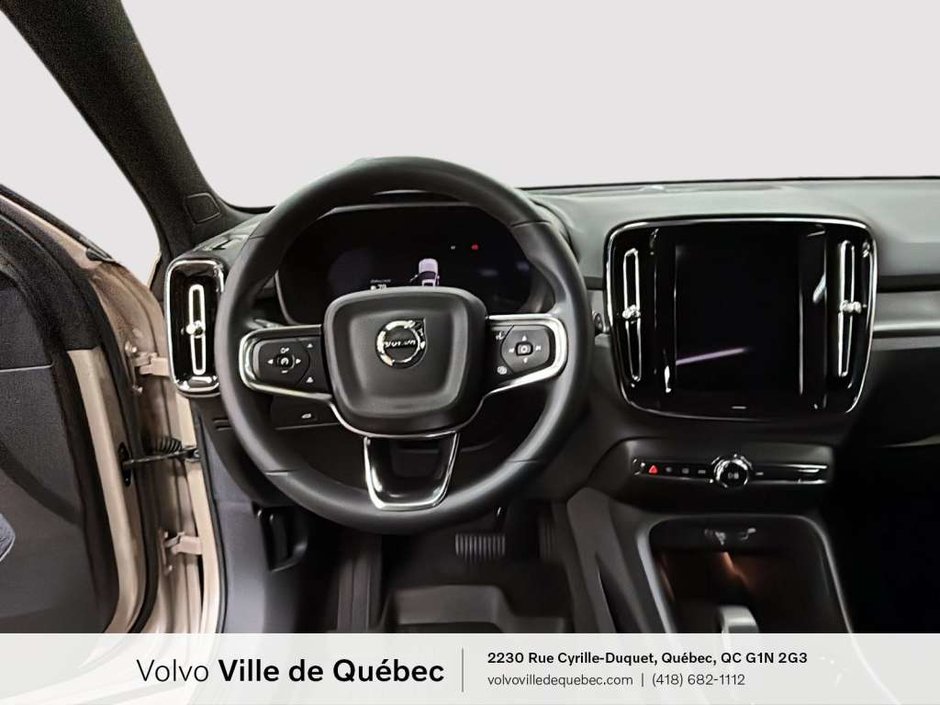 2025 Volvo EX40 TWIN Ultra-13