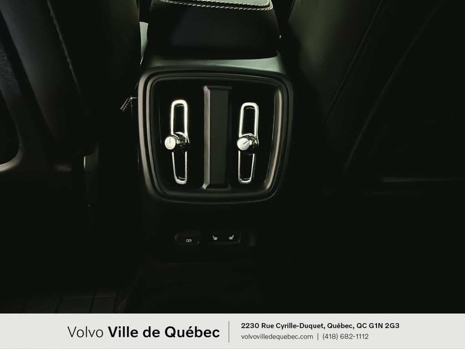 2025 Volvo EX40 TWIN Ultra-17