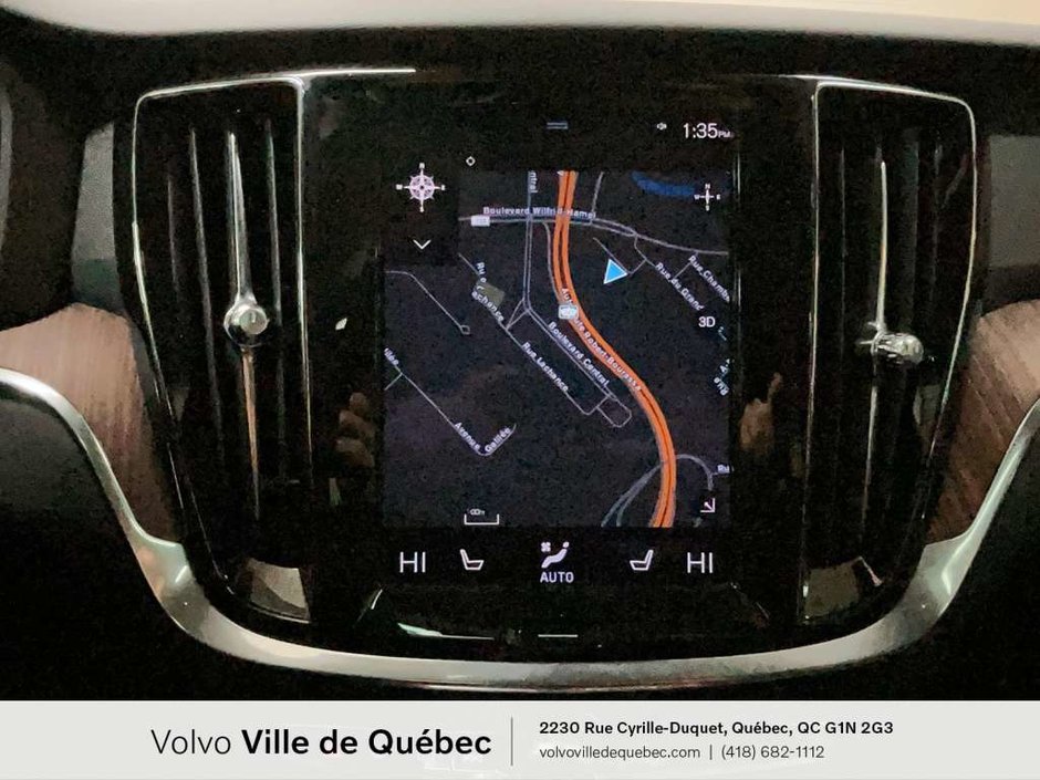 2022 Volvo V60 Momentum-18