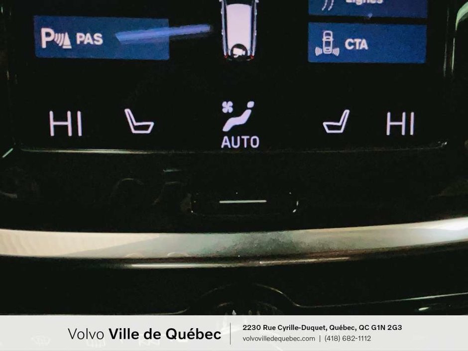 2022 Volvo V60 Momentum-23