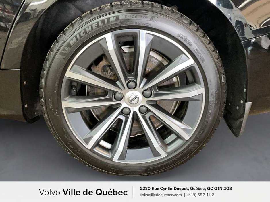 2022 Volvo V60 Momentum-8