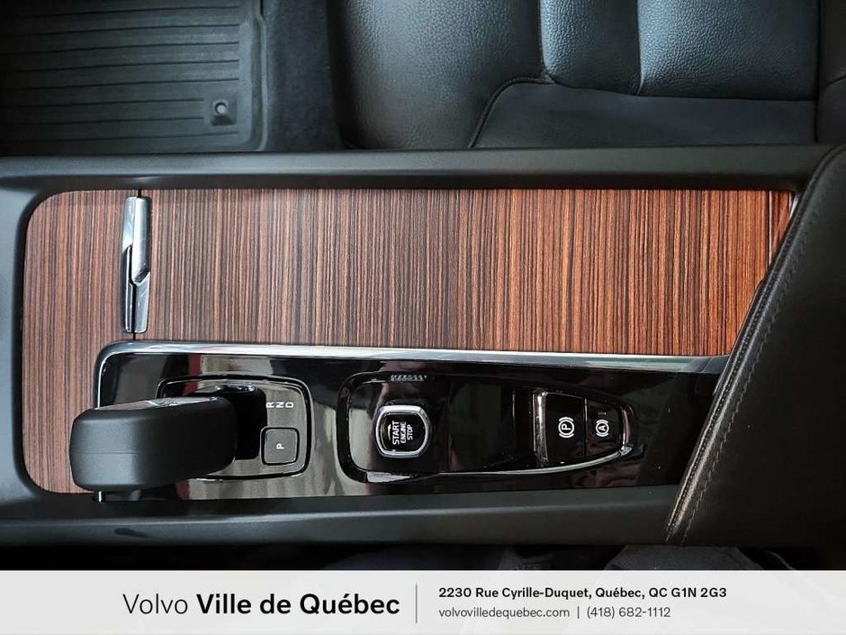 2023 Volvo V60 CC Plus-21