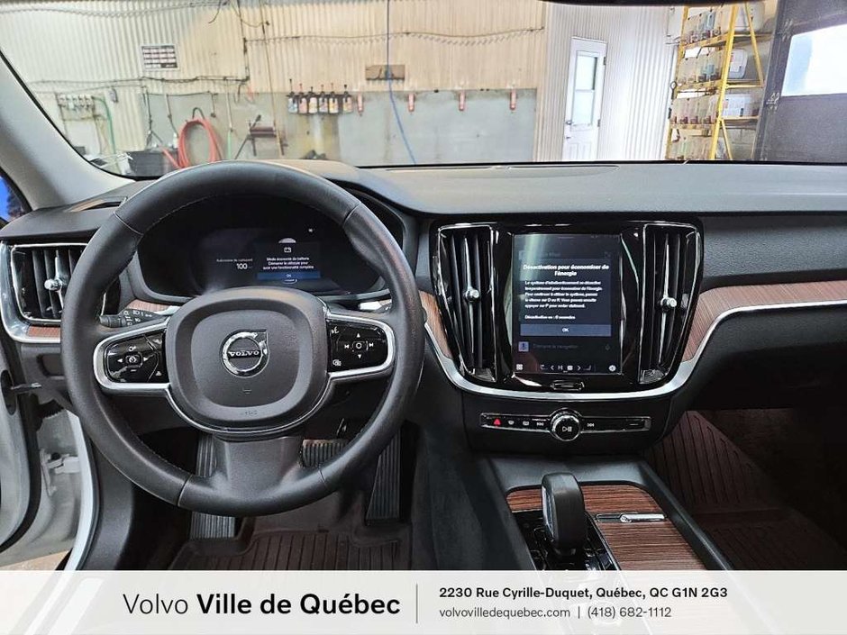 2023 Volvo V60 CC Plus-14