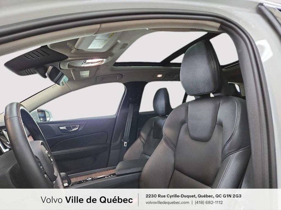 2023 Volvo V60 CC Plus-10