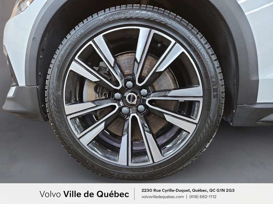 2023 Volvo V60 CC Plus-8