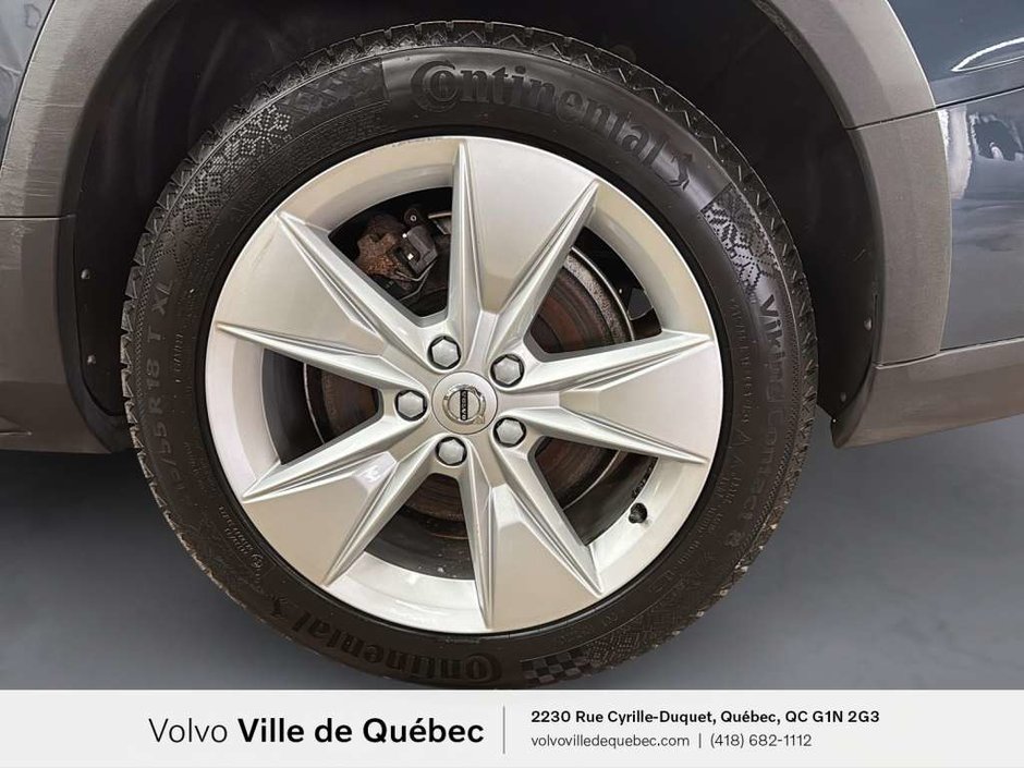 2023 Volvo V60 CC Core-8