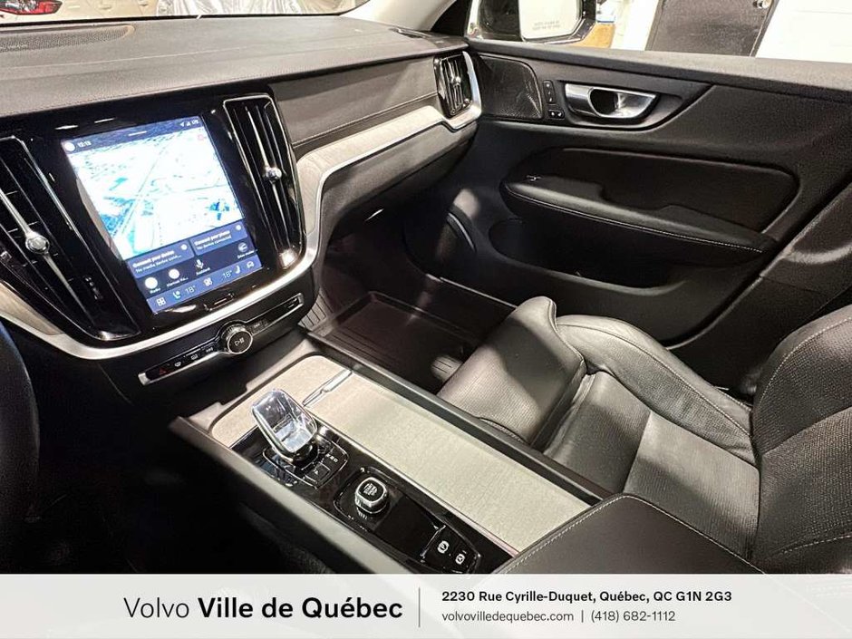 Volvo V60 CC Ultimate 2023-23