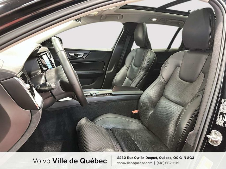 Volvo V60 CC Ultimate 2023-10