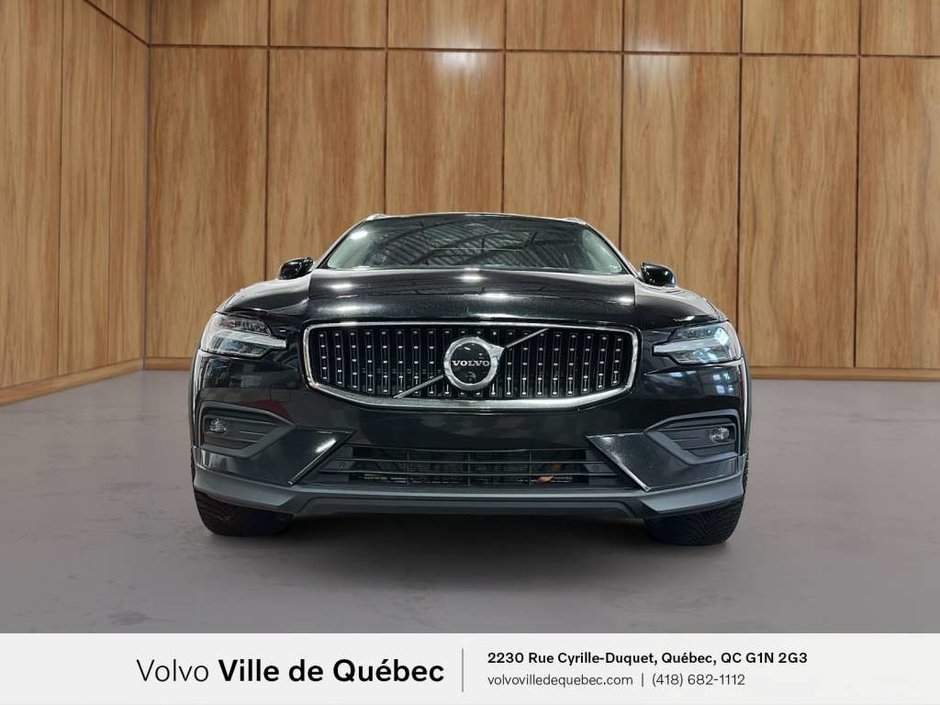 Volvo V60 CC Ultimate 2023-2