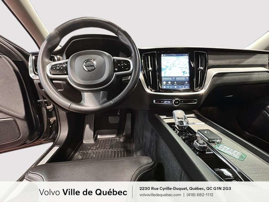 Volvo V60 CC Ultimate 2023-13