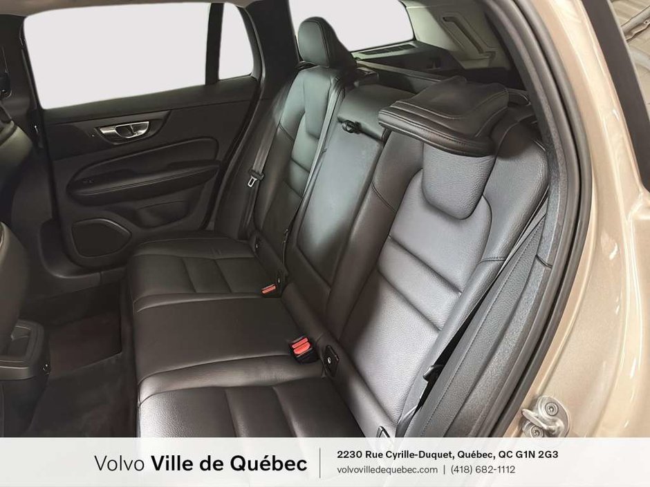 Volvo V60 Plus 2023-9