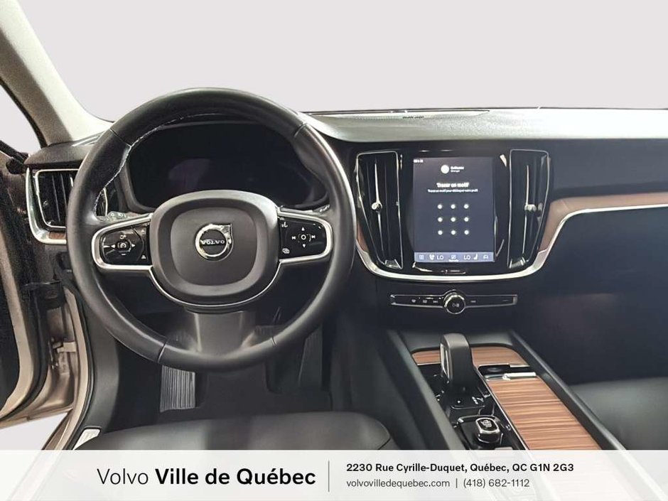 Volvo V60 Plus 2023-10