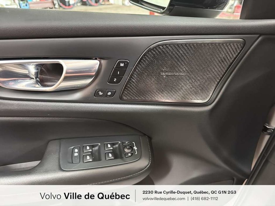 Volvo V60 Plus 2023-19