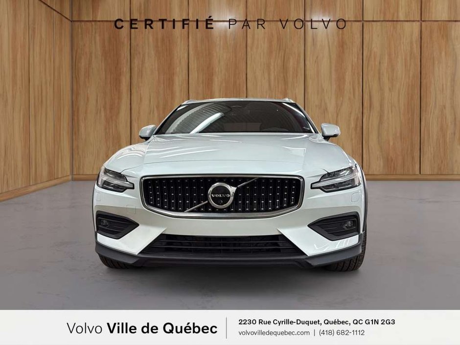 Volvo V60 CC Ultimate 2023-2